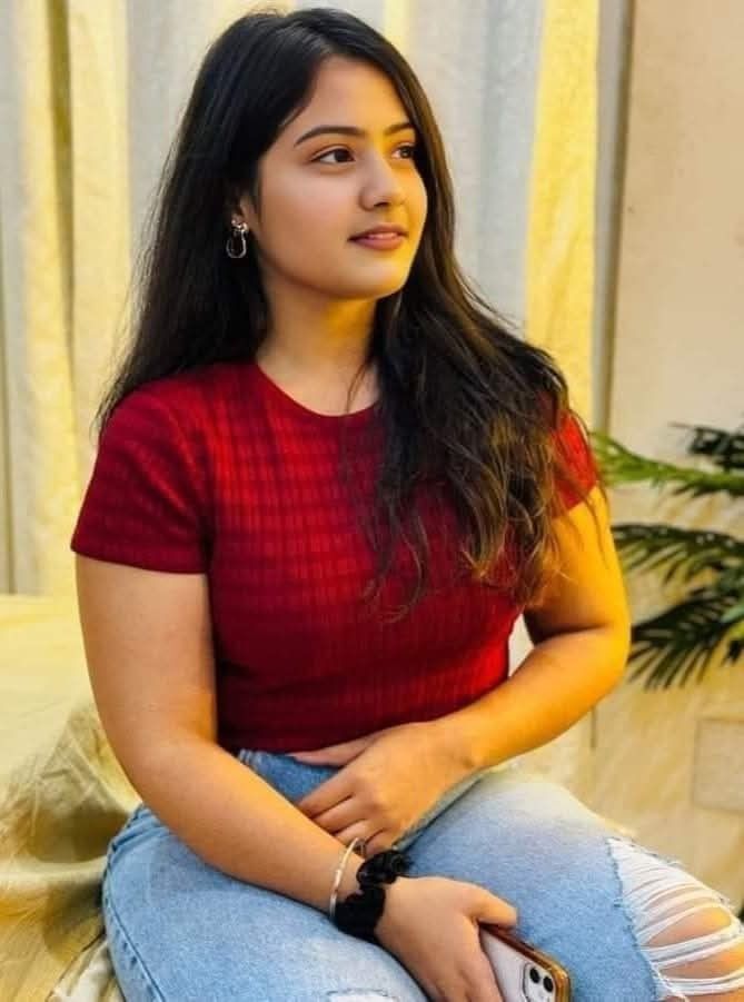 Mumbai VIP escort priya